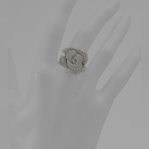 Aldo Crystal Rose Cluster Ring - Silver Tone Size 7 Comes W Accessory Pouch